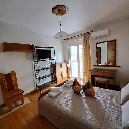 Seaview Flora's Luxury Apartment-300meters From The Appartamento