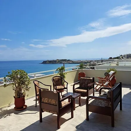 Seaview Flora's Luxury Apartment-300meters From The Appartamento Rethymno