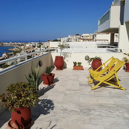 Seaview Flora's Luxury Apartment-300meters From The Апартаменты *